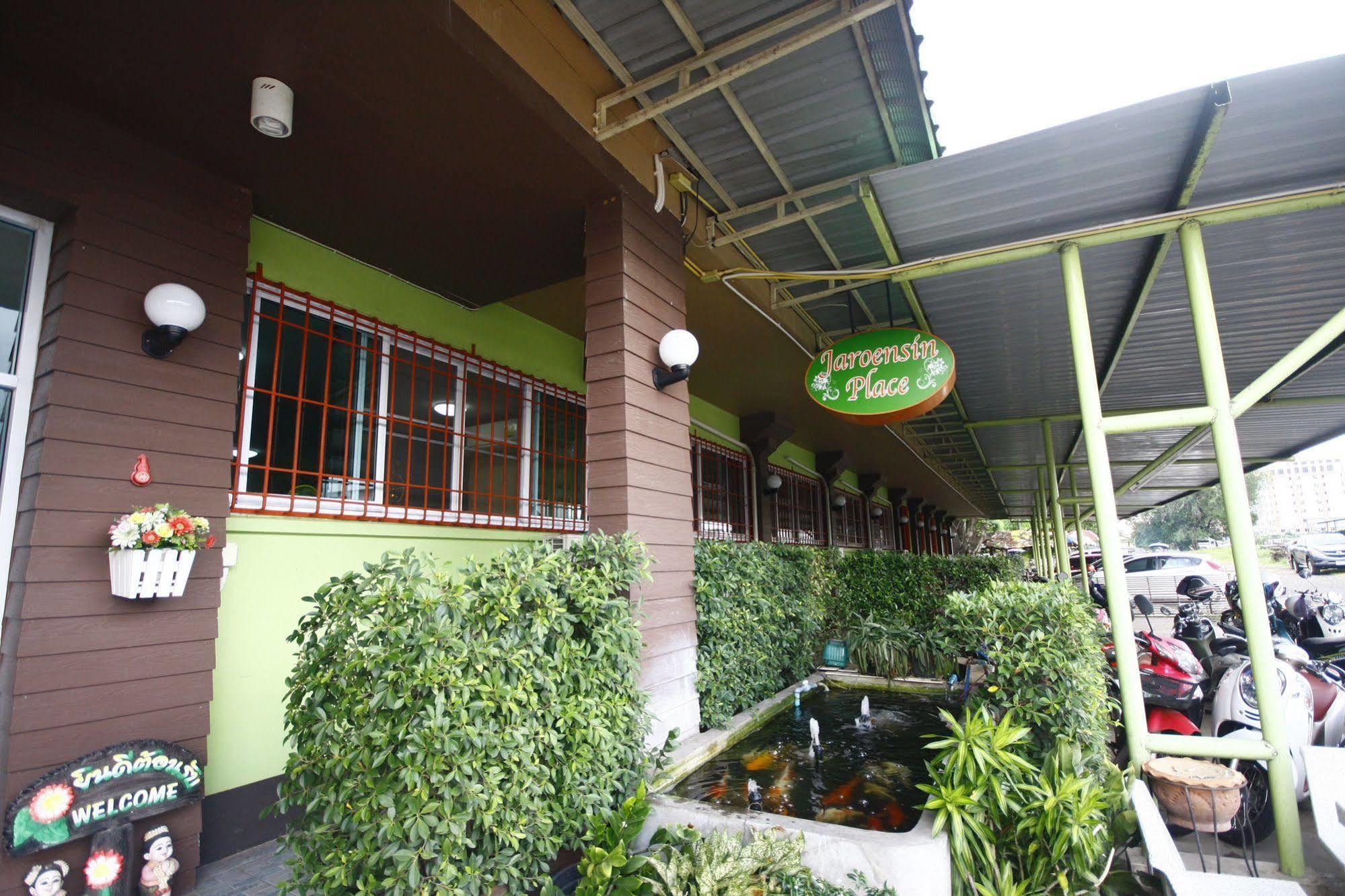 Jaroensin Place Buriram Exterior photo